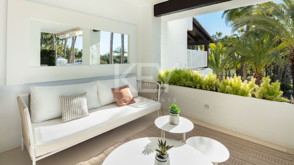 Впечатляющий двухуровневый пентхаус на продажу в Пуэнте Романо, Марбелья