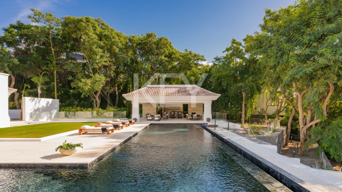Villa de lujo en venta a tan solo unos pasos de La Quinta Golf