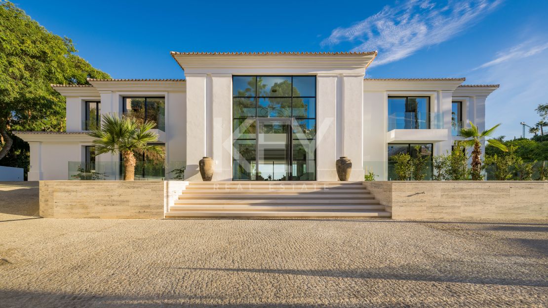 Villa de lujo en venta a tan solo unos pasos de La Quinta Golf