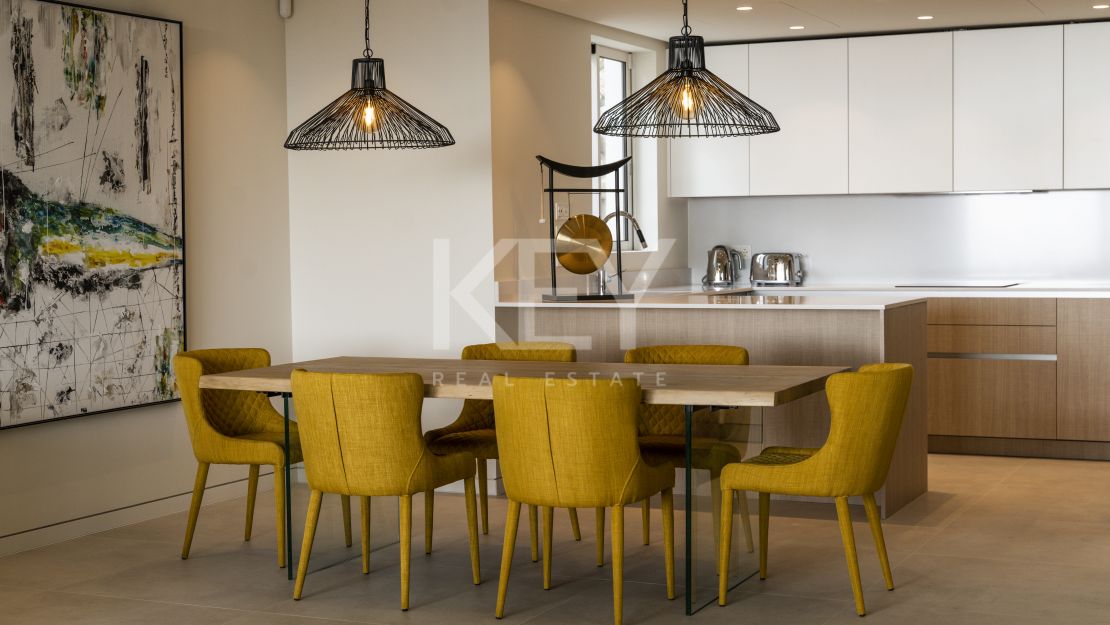 Un Hermoso Apartamento en Planta Baja en Palo Alto, Ojén, con Impresionantes Vistas al Mar para Alquiler a Largo Plazo