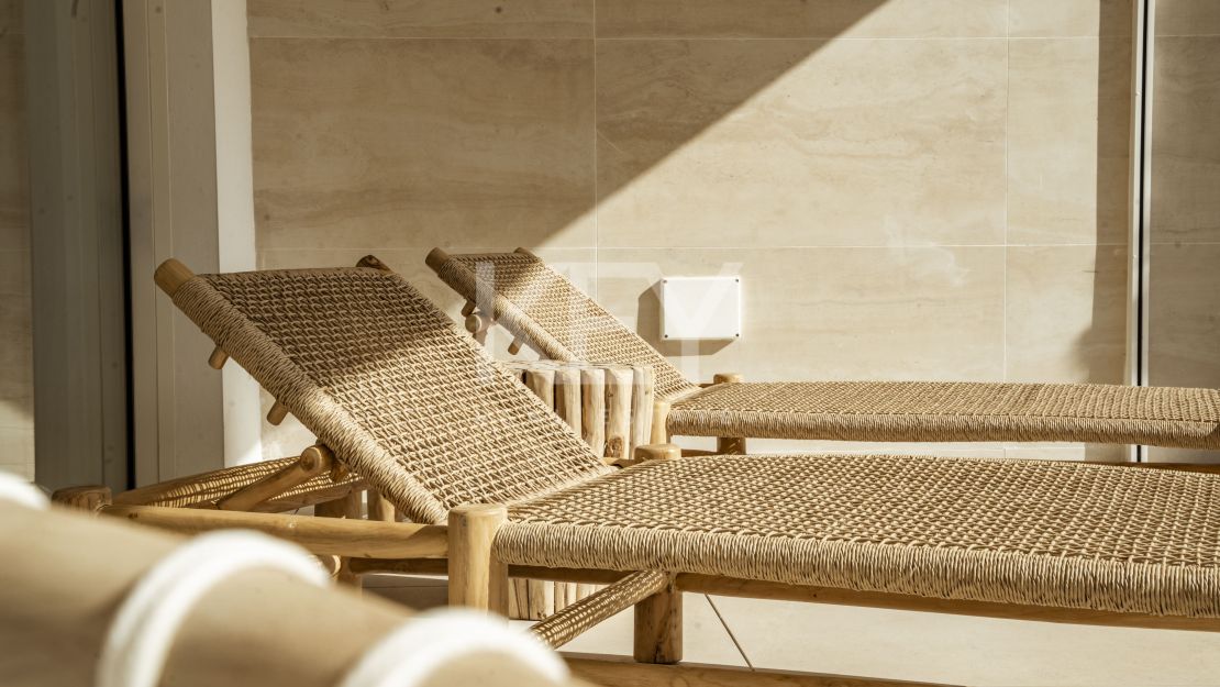 Un Hermoso Apartamento en Planta Baja en Palo Alto, Ojén, con Impresionantes Vistas al Mar para Alquiler a Largo Plazo