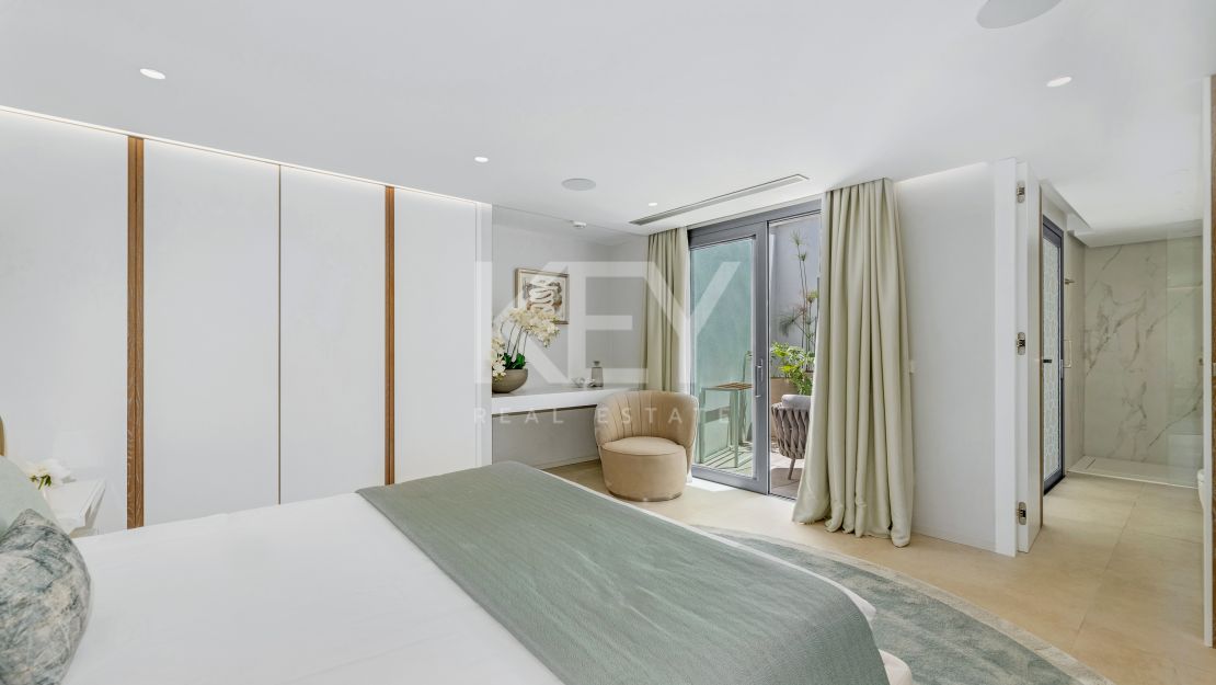 Вилла Queen: роскошная вилла для отдыха с джакузи на крыше, кинотеатром и СПА в Cascada de Camoján