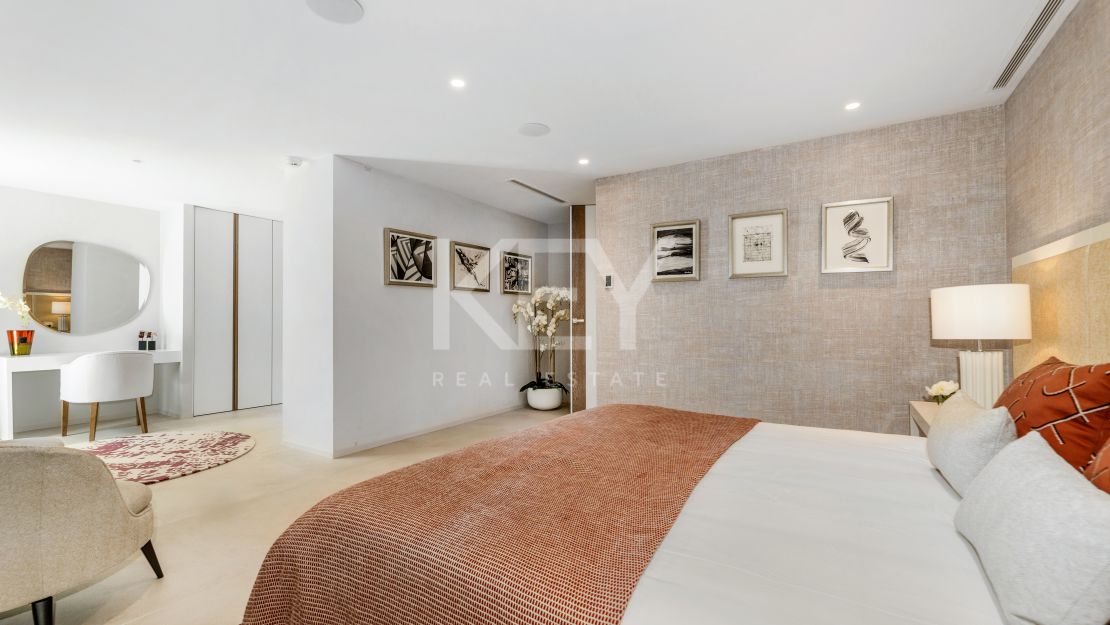 Вилла Queen: роскошная вилла для отдыха с джакузи на крыше, кинотеатром и СПА в Cascada de Camoján