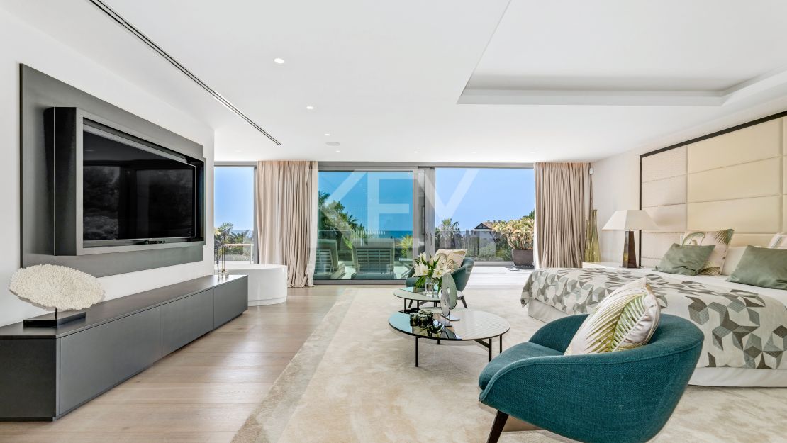 Вилла Queen: роскошная вилла для отдыха с джакузи на крыше, кинотеатром и СПА в Cascada de Camoján