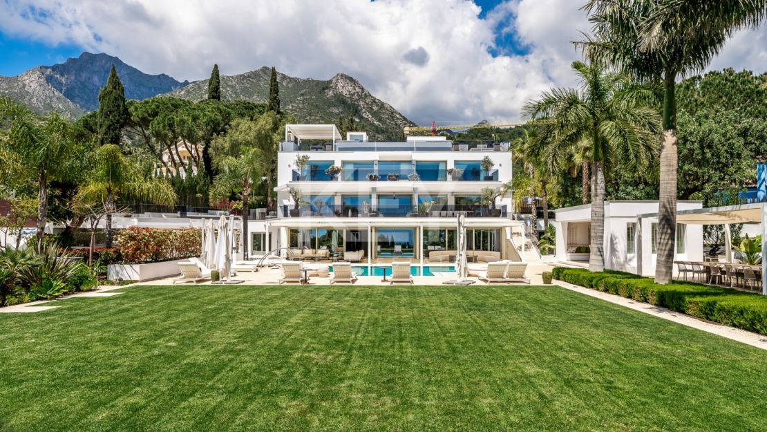Villa Queen: Luxurious Villa for Short-Team Rent in Cascada de Camojan, Marbella