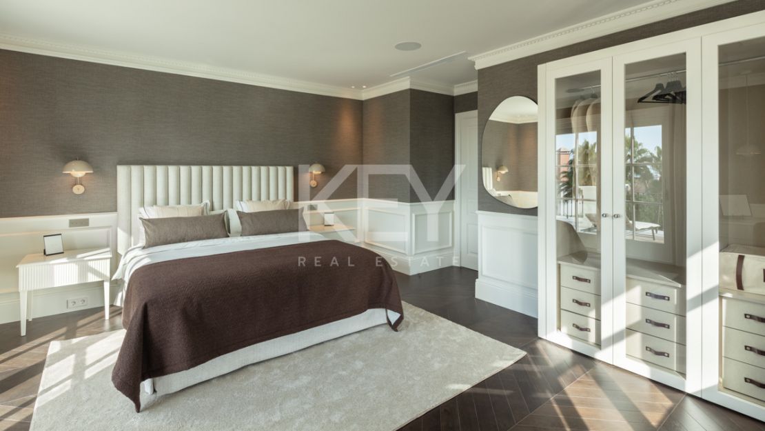 New exclusive Villa for Sale in Golden Mile, Sierra Blanca, Marbella 