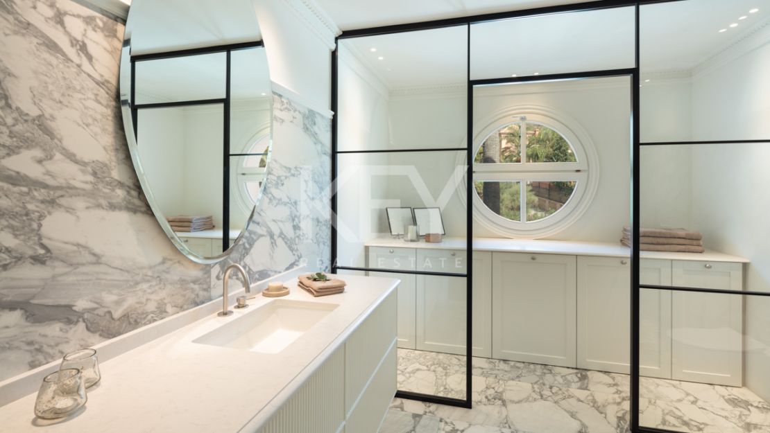 New exclusive Villa for Sale in Golden Mile, Sierra Blanca, Marbella 