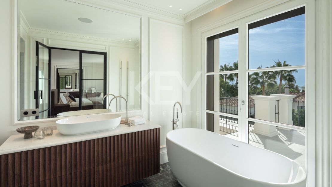 New exclusive Villa for Sale in Golden Mile, Sierra Blanca, Marbella 