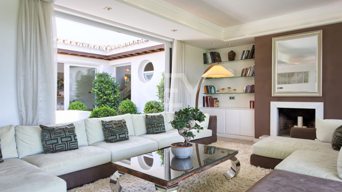 Unique Villa Short-Term Rental in Nagüeles, Marbella Golden Mile