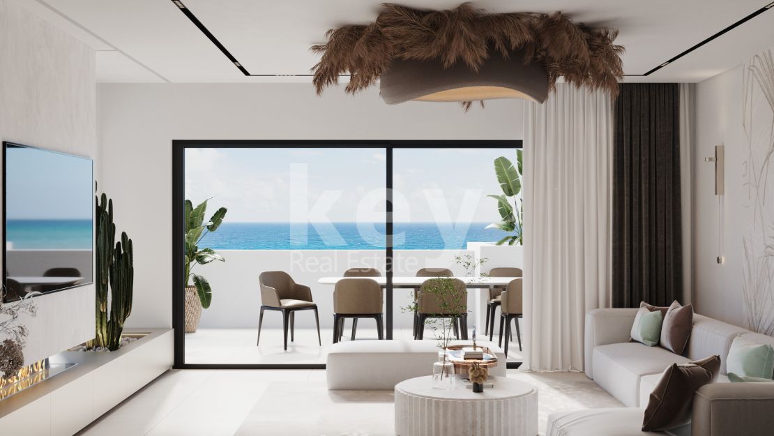 Отремонтированная и очень красивая квартира с фронтальным видом на море в Costalita del Mar, Эстепона.