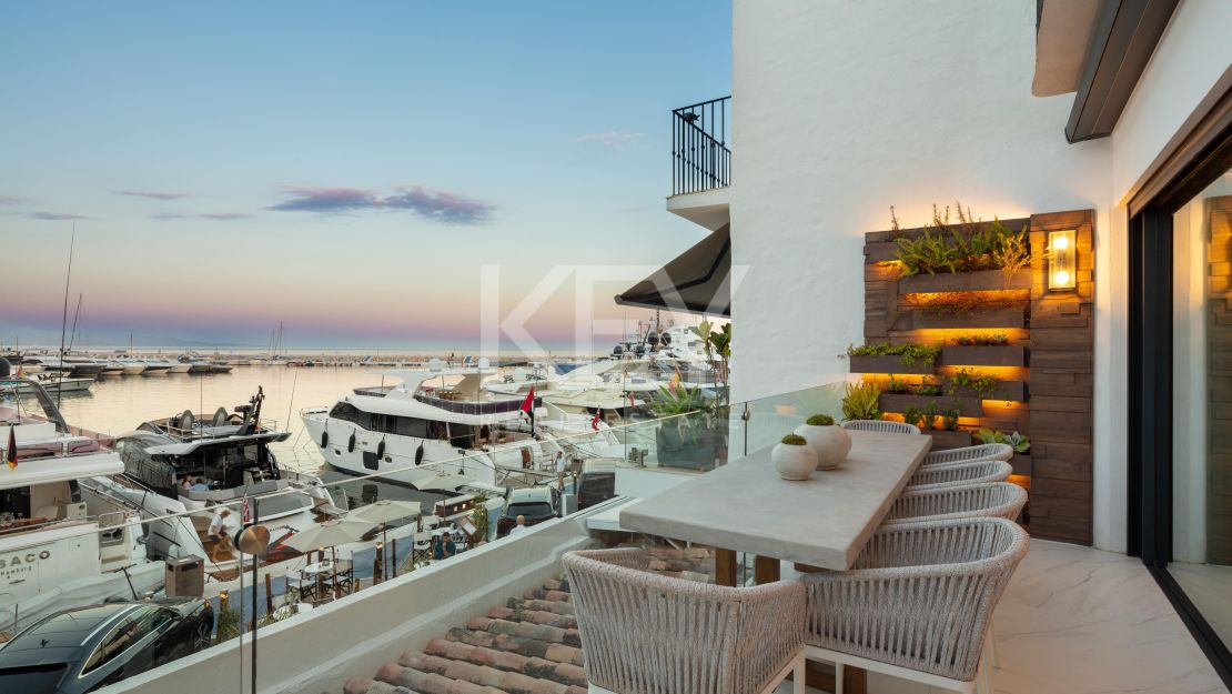 A sleek contemporary apartment for sale located within the famous Puerto Banus Marina