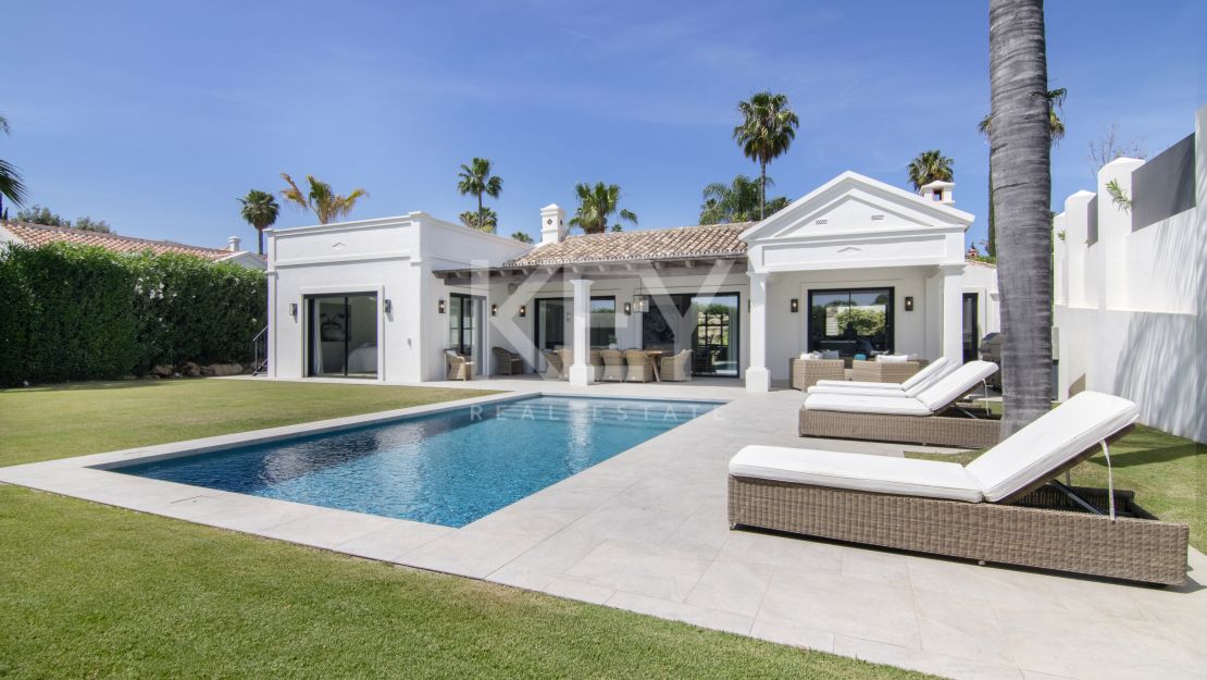 Красивая приватная вилла с 3 спальнями в Новой Андалусии на продажу