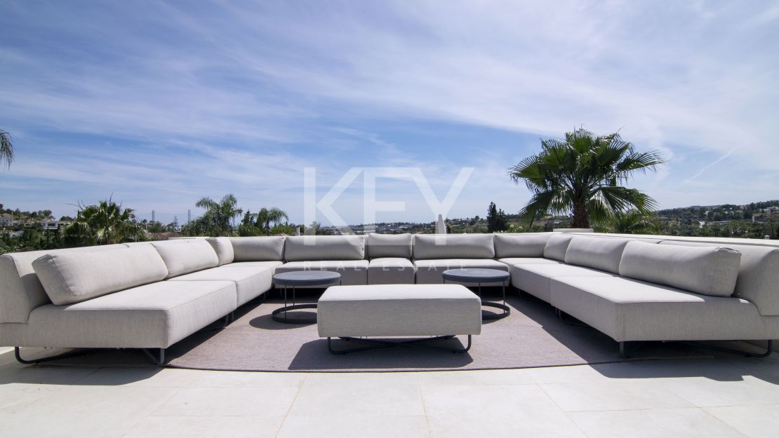 Красивая приватная вилла с 3 спальнями в Новой Андалусии на продажу