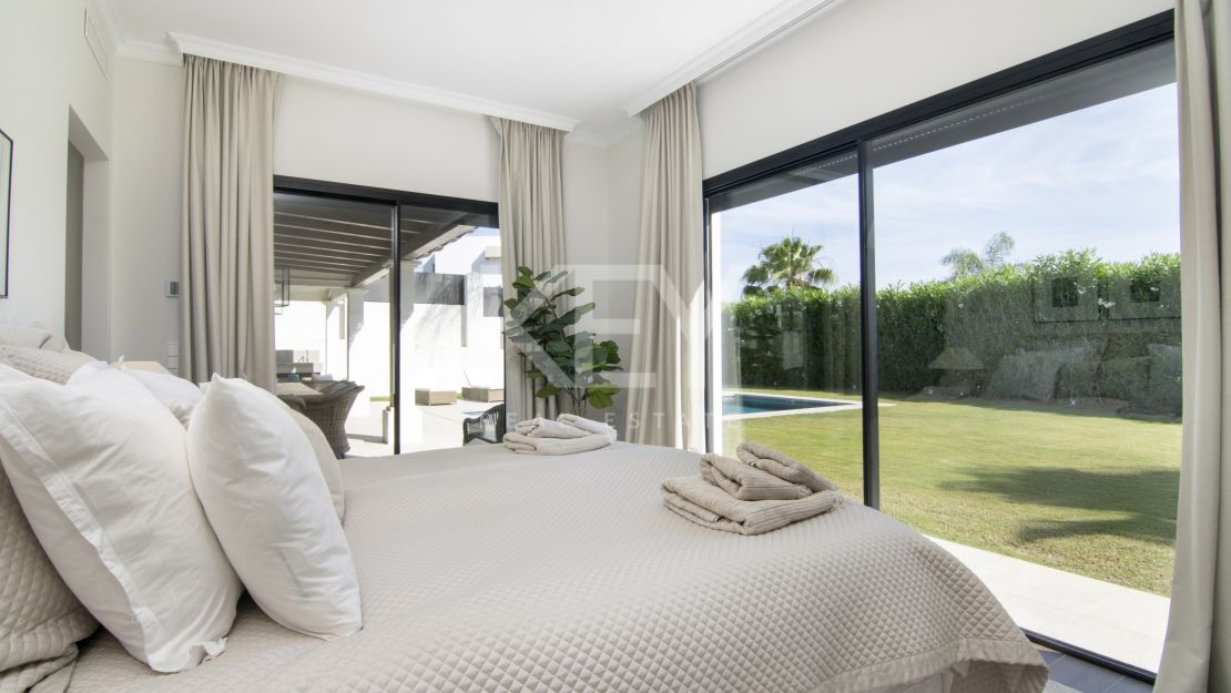 Красивая приватная вилла с 3 спальнями в Новой Андалусии на продажу