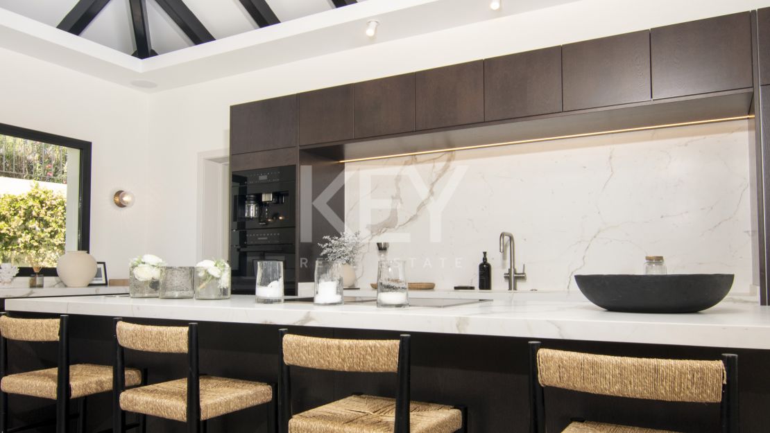 Красивая приватная вилла с 3 спальнями в Новой Андалусии на продажу