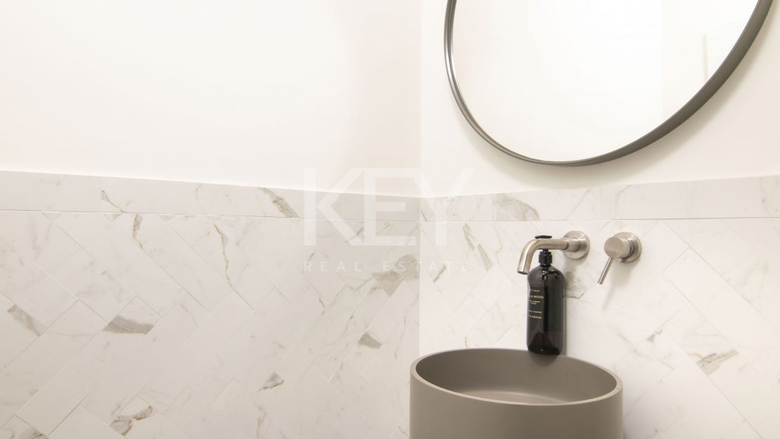 Красивая приватная вилла с 3 спальнями в Новой Андалусии на продажу