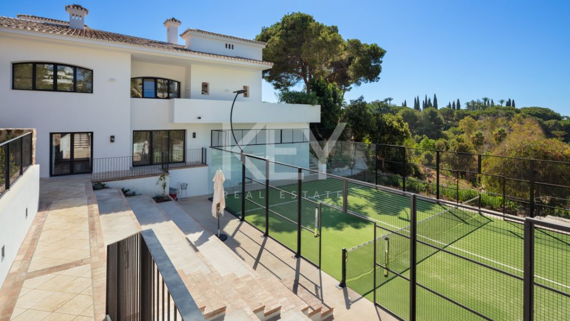 Unique and luxurious villa for sale situated in prime location, Las Lomas de Marbella, Golden Mile