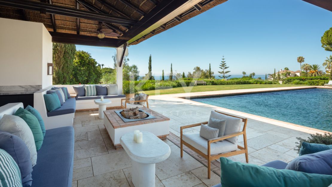 Unique and luxurious villa for sale situated in prime location, Las Lomas de Marbella, Golden Mile