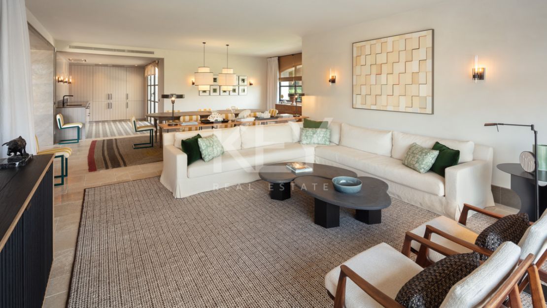 Unique and luxurious villa for sale situated in prime location, Las Lomas de Marbella, Golden Mile