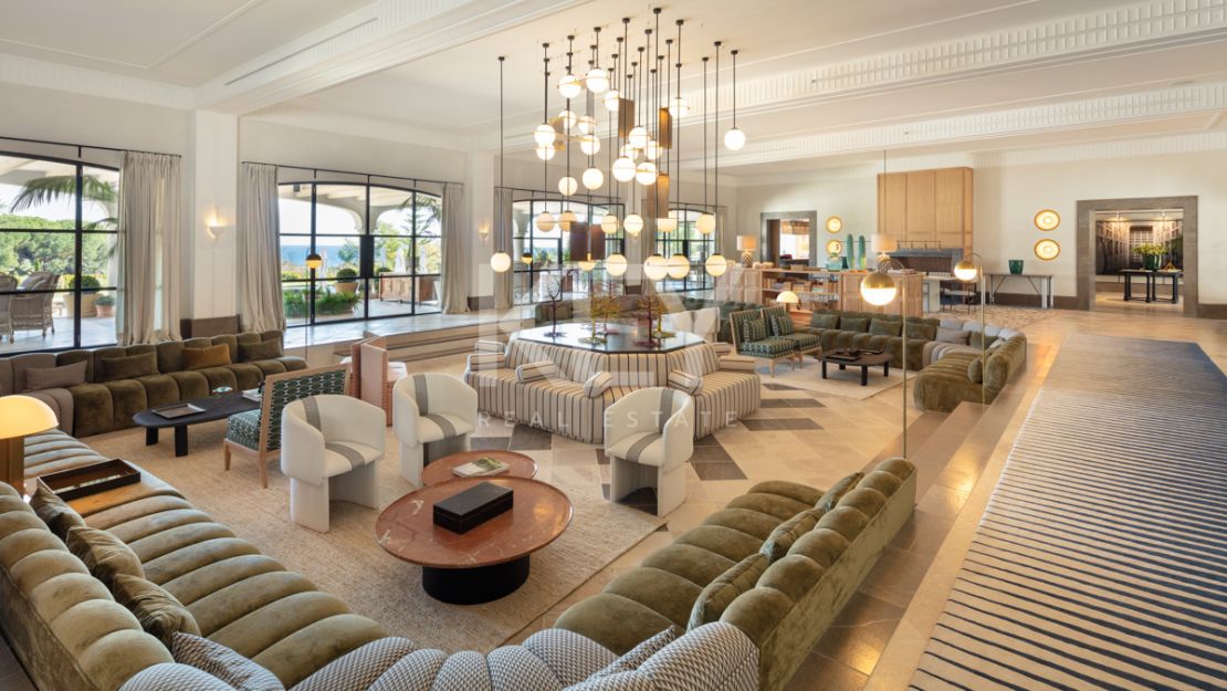 Unique and luxurious villa for sale situated in prime location, Las Lomas de Marbella, Golden Mile