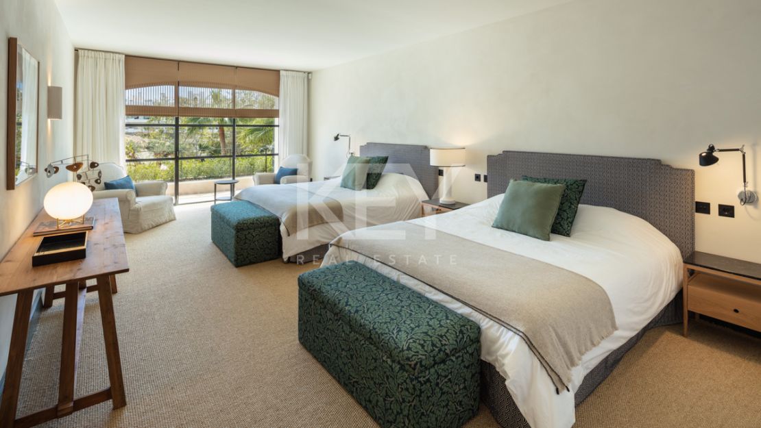 Unique and luxurious villa for sale situated in prime location, Las Lomas de Marbella, Golden Mile