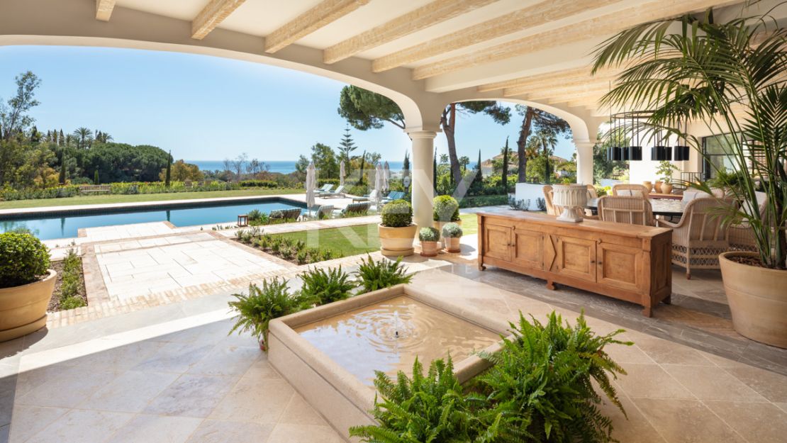 Unique and luxurious villa for sale situated in prime location, Las Lomas de Marbella, Golden Mile