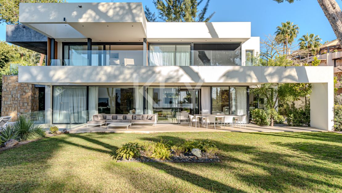 New extraordinary modern house In Rocio De Nagüeles, Marbella Golden Mile
