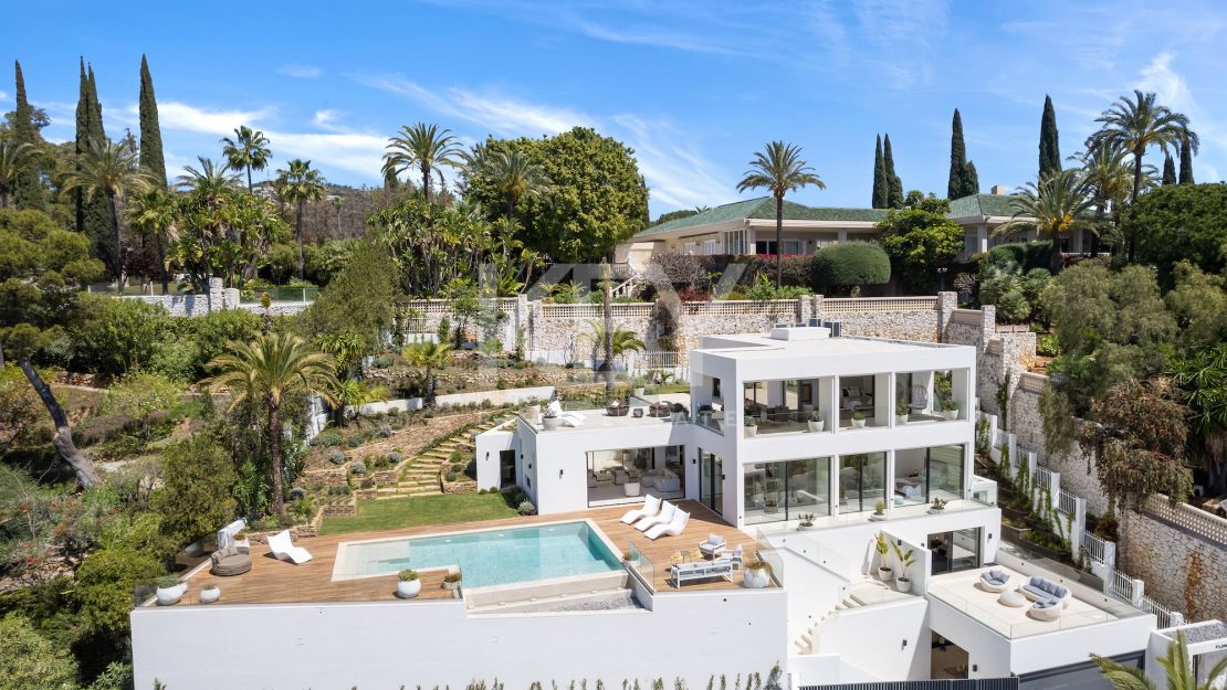 Impresionante Villa con vistas panorámicas al mar en Río Real Golf, Marbella