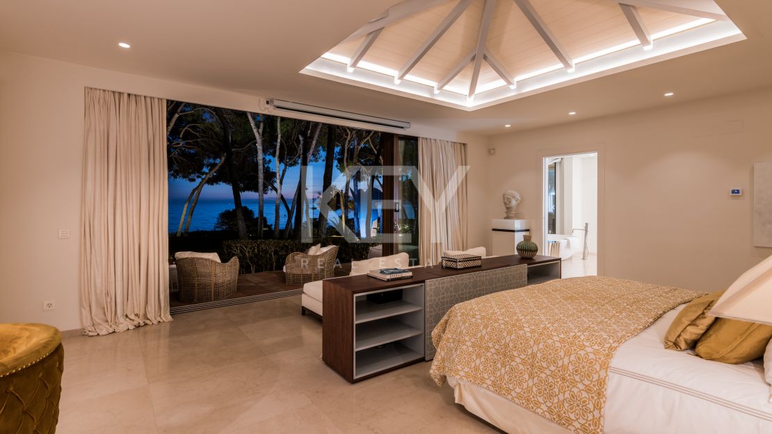 A beachfront oasis of luxury - unmatched amenities, stunning views, and impeccable service in Marbella Golden Mile