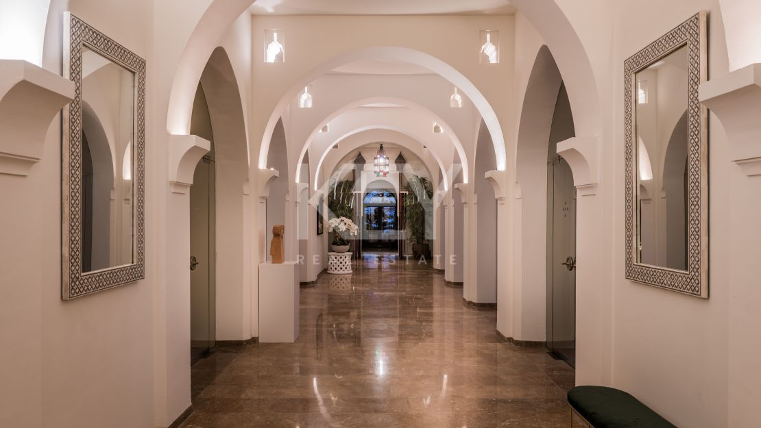 A beachfront oasis of luxury - unmatched amenities, stunning views, and impeccable service in Marbella Golden Mile