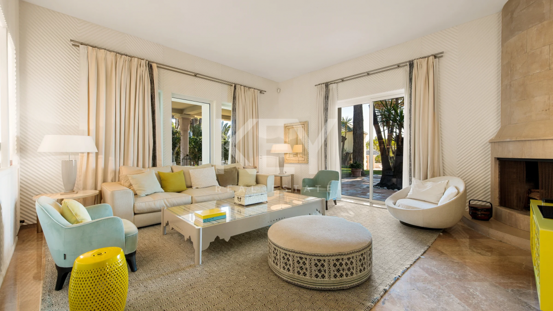 A beachfront oasis of luxury - unmatched amenities, stunning views, and impeccable service in Marbella Golden Mile