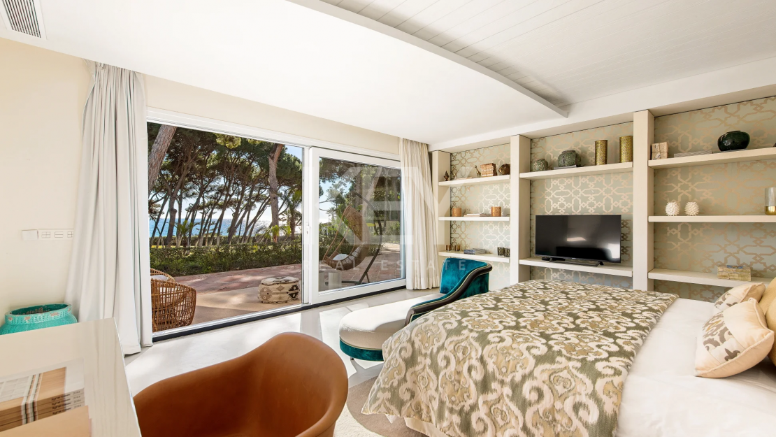 A beachfront oasis of luxury - unmatched amenities, stunning views, and impeccable service in Marbella Golden Mile