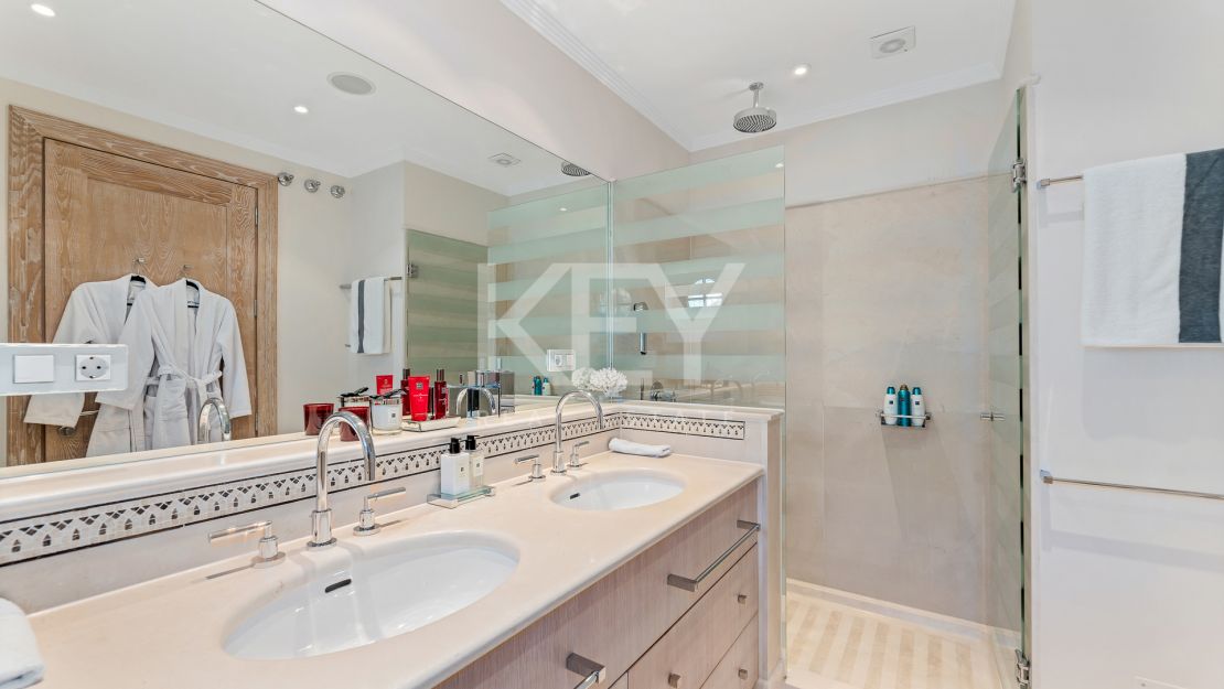 Вилла Фэнтези: Грандиозная вилла с впечатляющими удобствами в Сьерра-Бланке