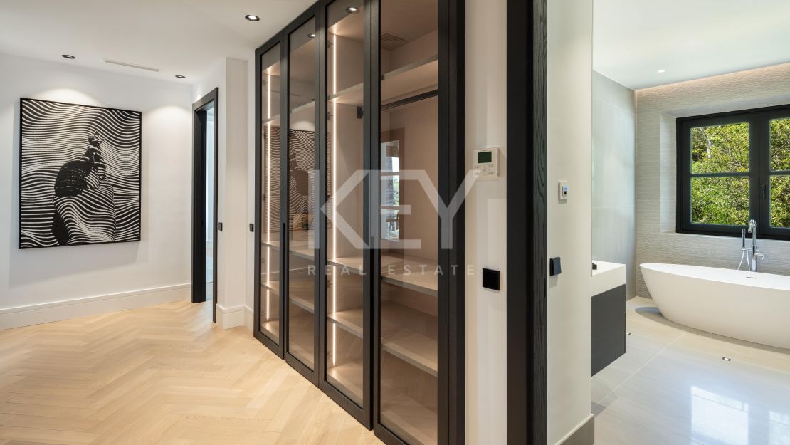 Exquisite Mediterranean Villa for rent in La Zagaleta with Breathtaking Sea and Golf Views