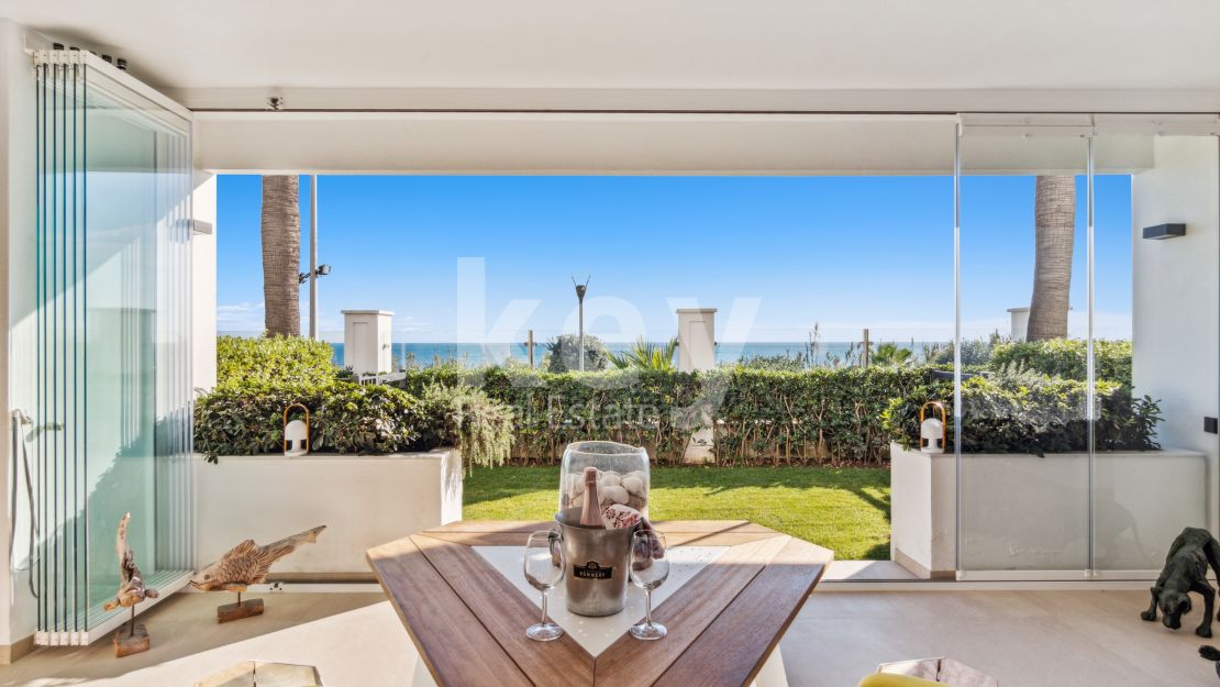 Newly refurbished frontline beach garden apartment, Doncella Beach, Estepona