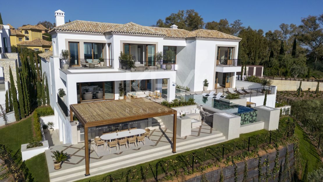 The real masterpiece villa for sale in El Herrojo, Benahavis