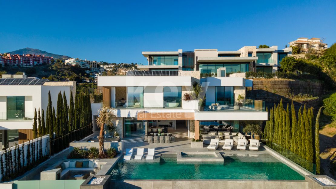 Brand New Villa in the Hills of La Quinta, Benahavis: Where Serenity Meets Style