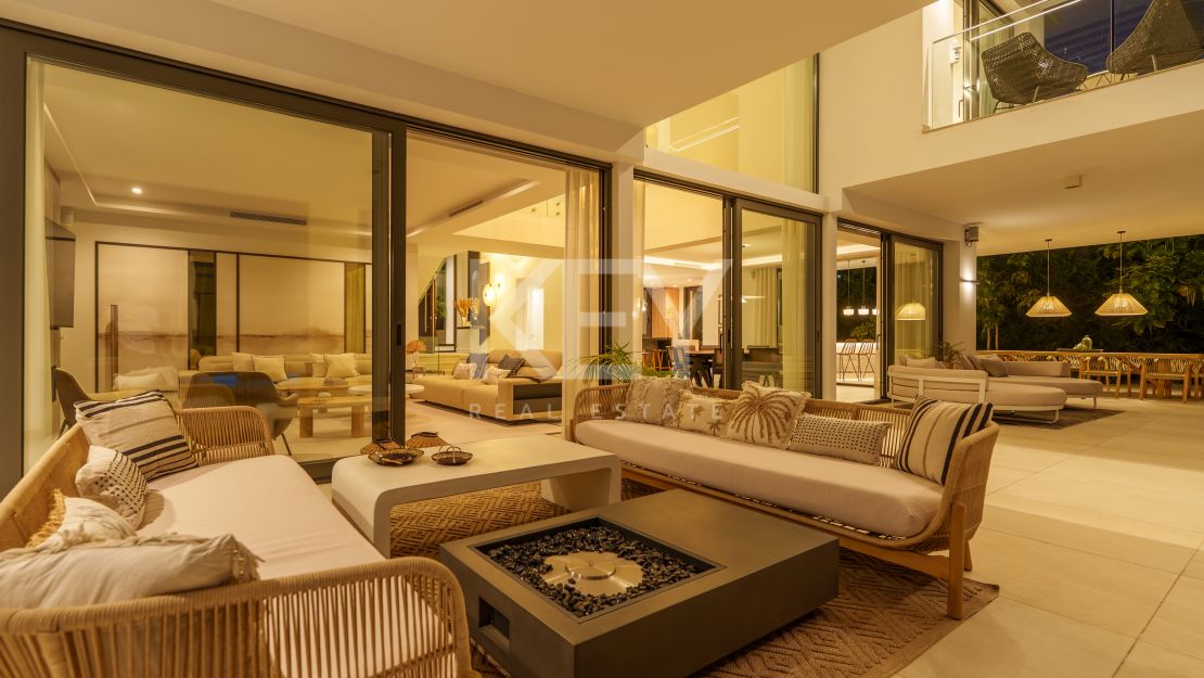 Современная вилла в Altos de Puente Romano, Золотая Миля Марбельи