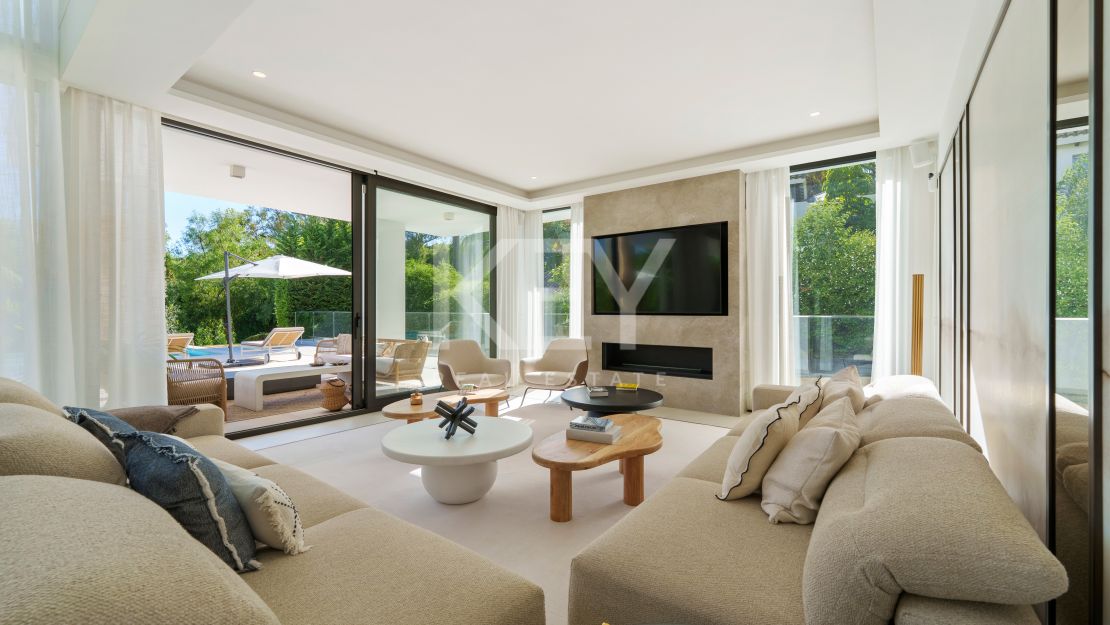 Современная вилла в Altos de Puente Romano, Золотая Миля Марбельи