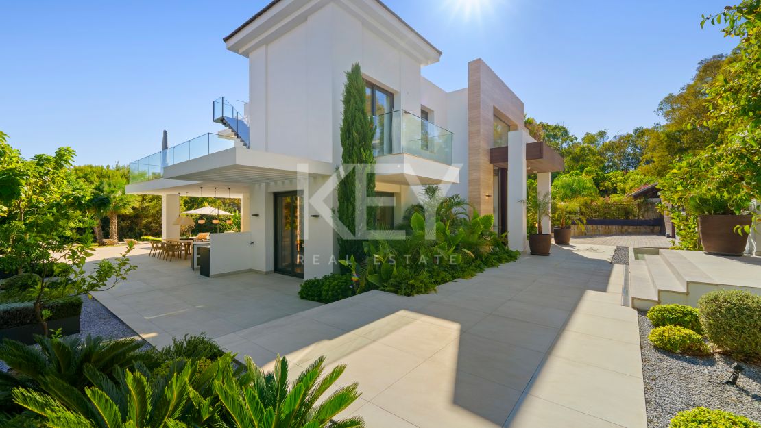 Современная вилла в Altos de Puente Romano, Золотая Миля Марбельи
