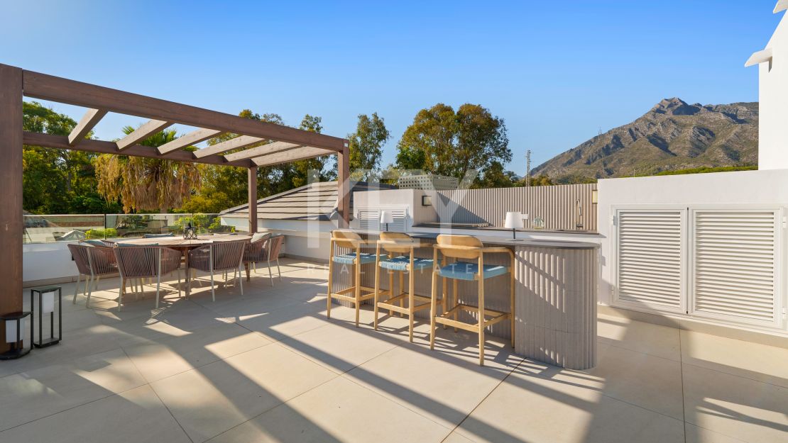 Современная вилла в Altos de Puente Romano, Золотая Миля Марбельи