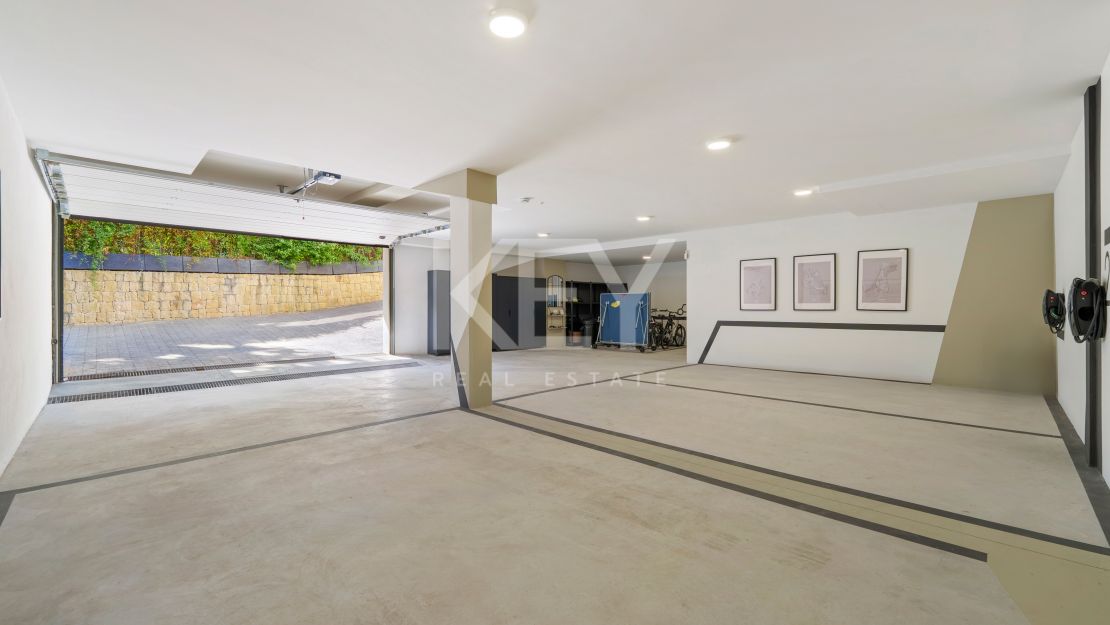 Современная вилла в Altos de Puente Romano, Золотая Миля Марбельи