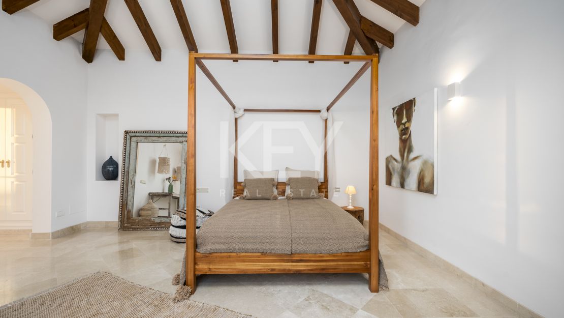 Villa de lujo excepcional con vistas panorámicas al Mediterráneo en Los Altos de los Monteros, Marbella