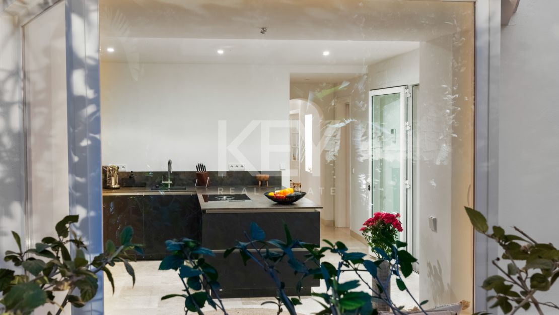 Villa de lujo excepcional con vistas panorámicas al Mediterráneo en Los Altos de los Monteros, Marbella