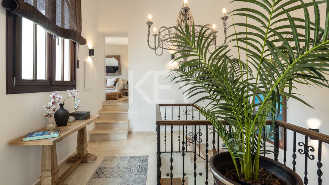 Exceptional Mediterranean-style villa for sale in El Madroñal, Benahavis