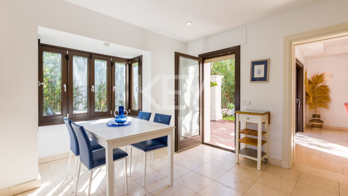Stunning villa for rent next to the beach in Casasola, Estepona.