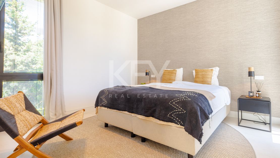 Fabulous villa with brilliant panoramic views for sale in Marbesa, Marbella