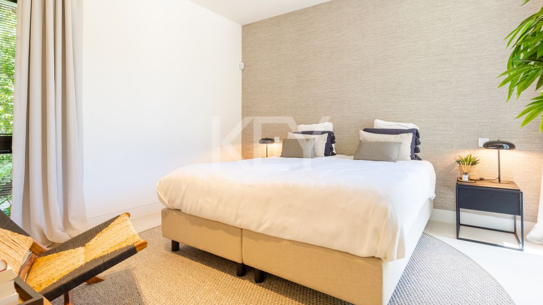 Fabulous villa with brilliant panoramic views for sale in Marbesa, Marbella