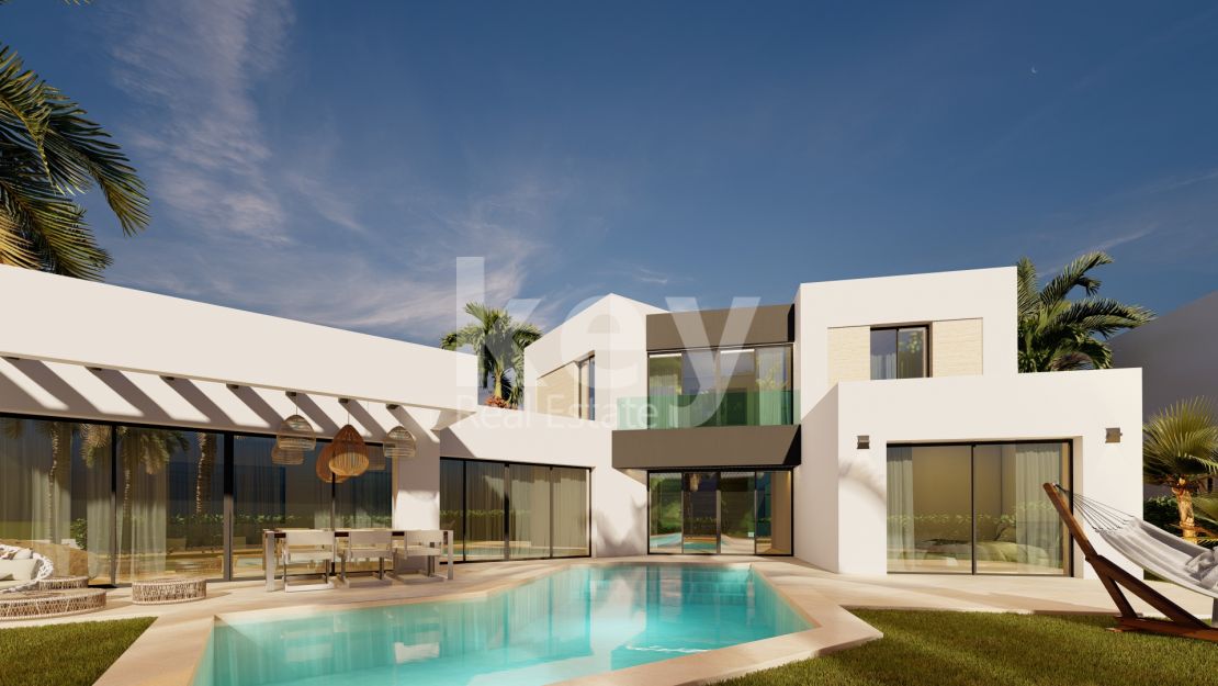 The perfectly presented  3-Bedroom villa for sale in a prestigious area in Estepona