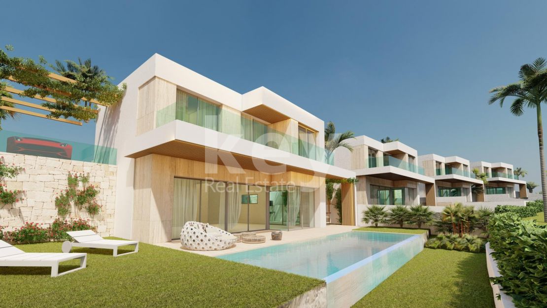 The perfectly presented  4-Bedroom villa for sale in a prestigious area in Estepona